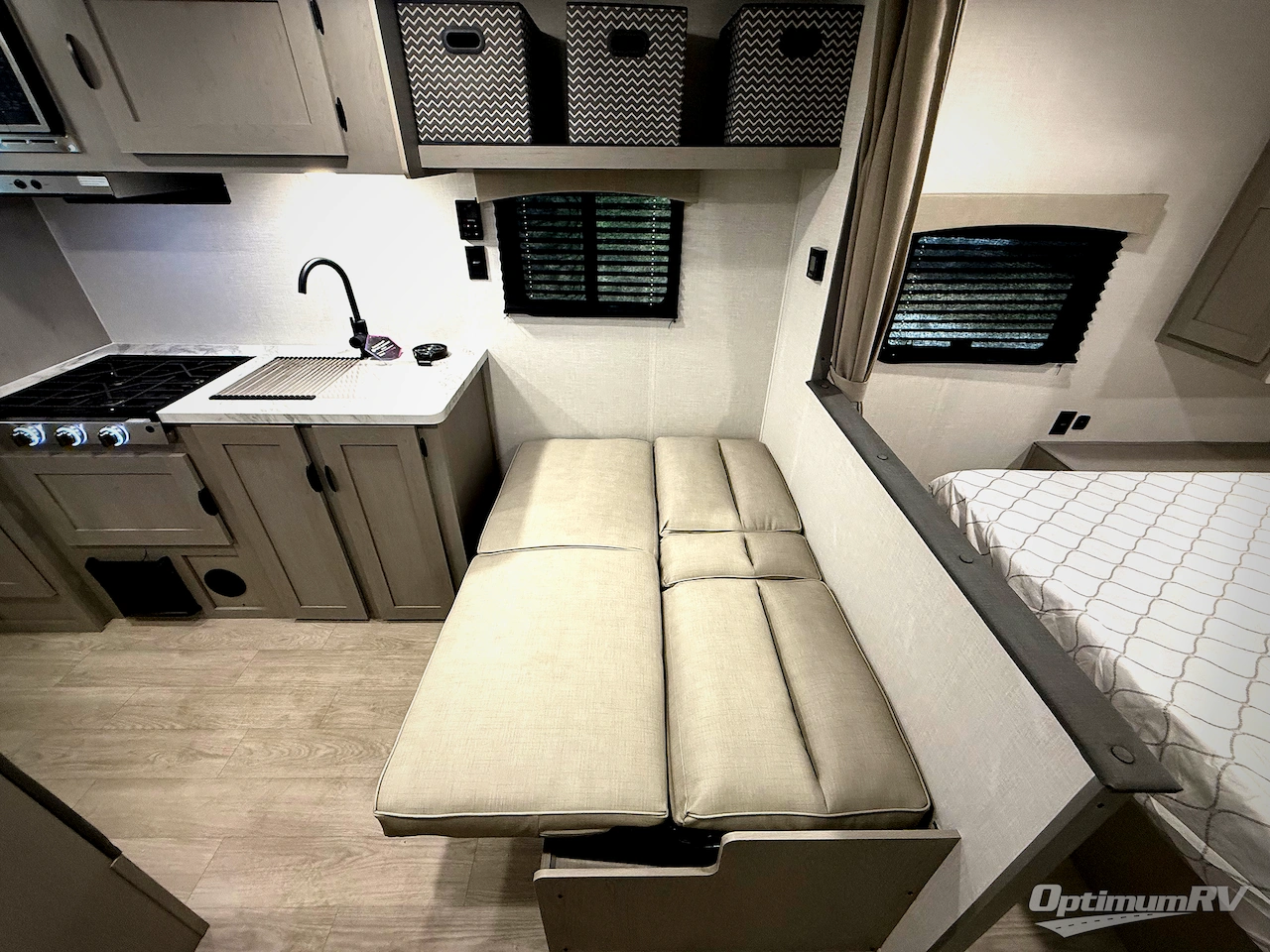 2026 Forest River Viking 5K Series 26BH Photo 8