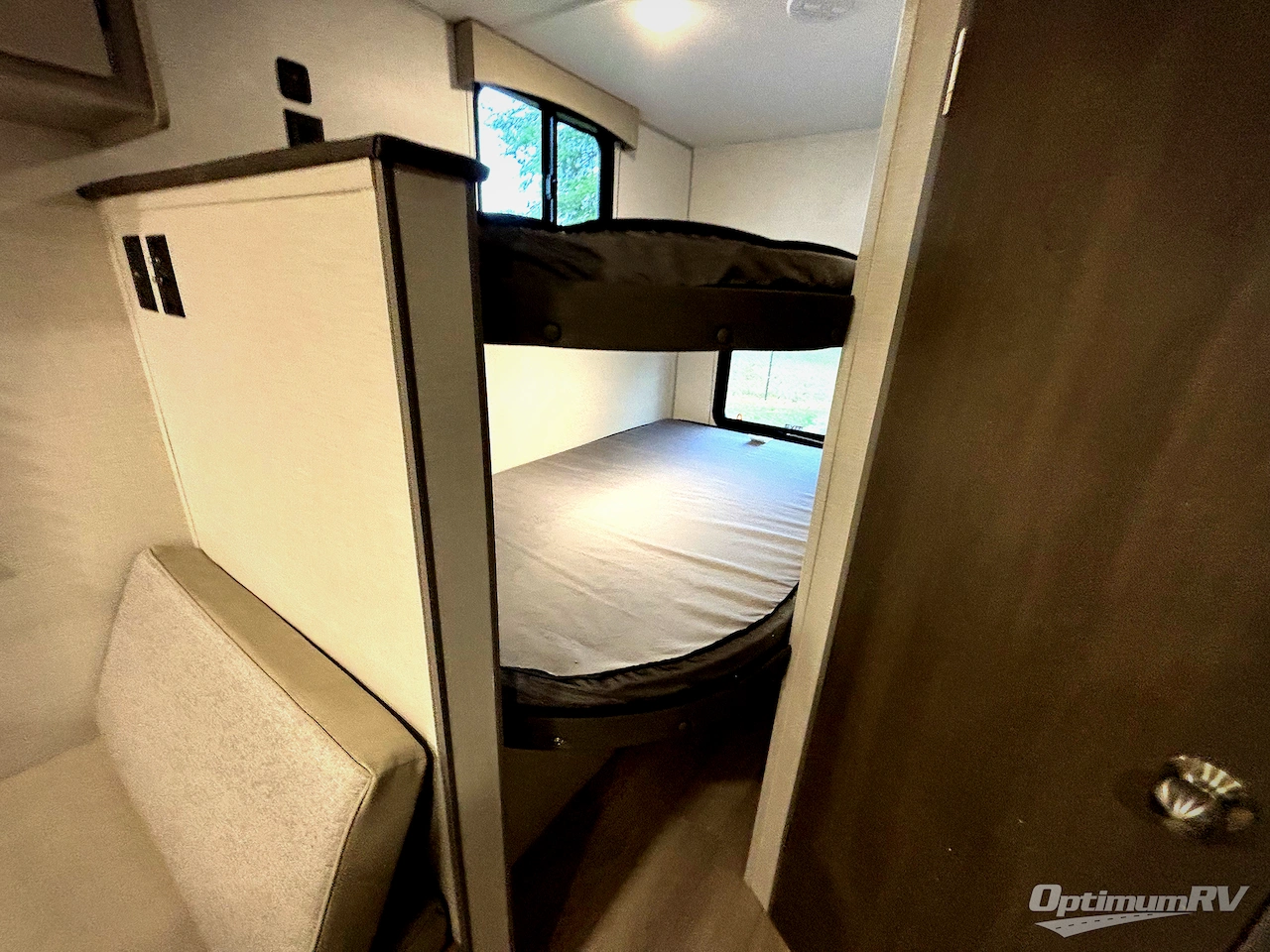 2026 Forest River Viking 5K Series 26BH Photo 11