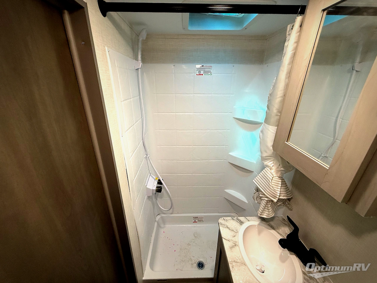 2026 Forest River Viking 5K Series 242MK Photo 11