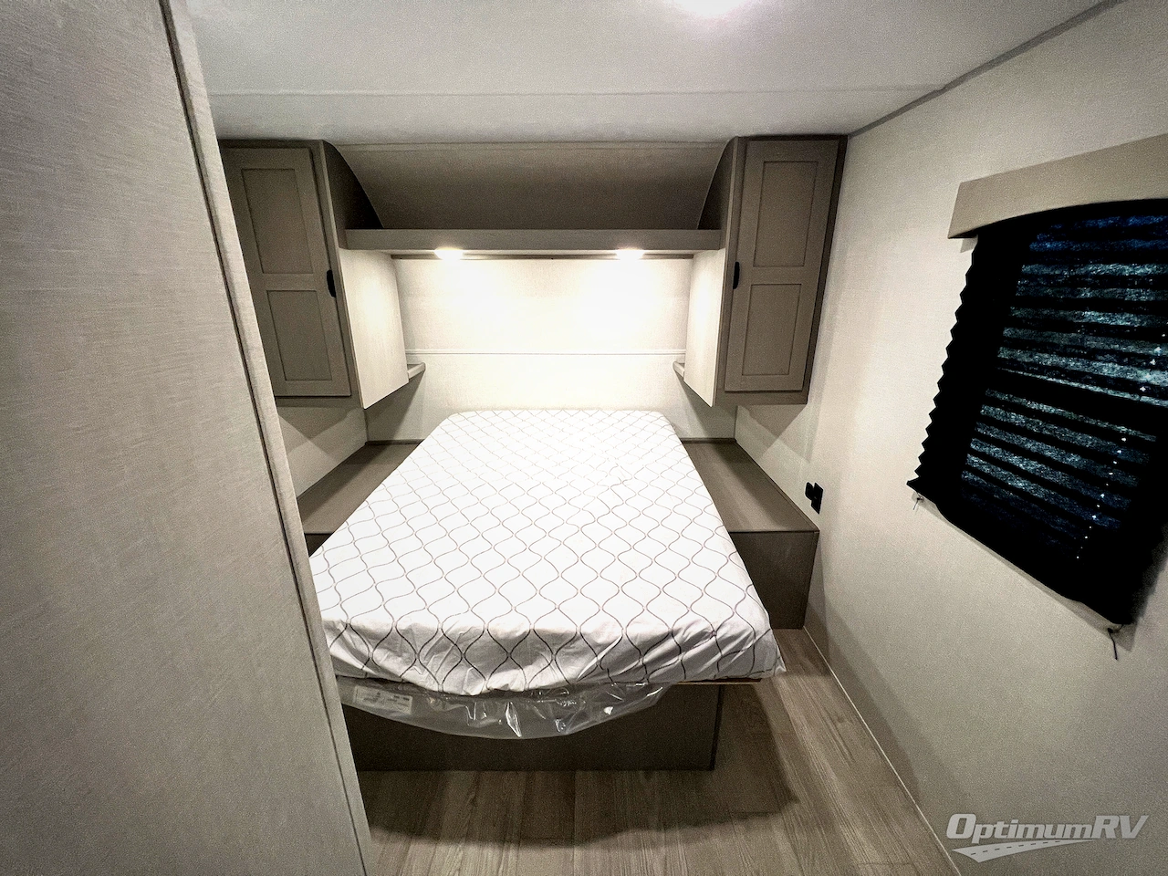 2026 Forest River Viking 5K Series 242MK Photo 4