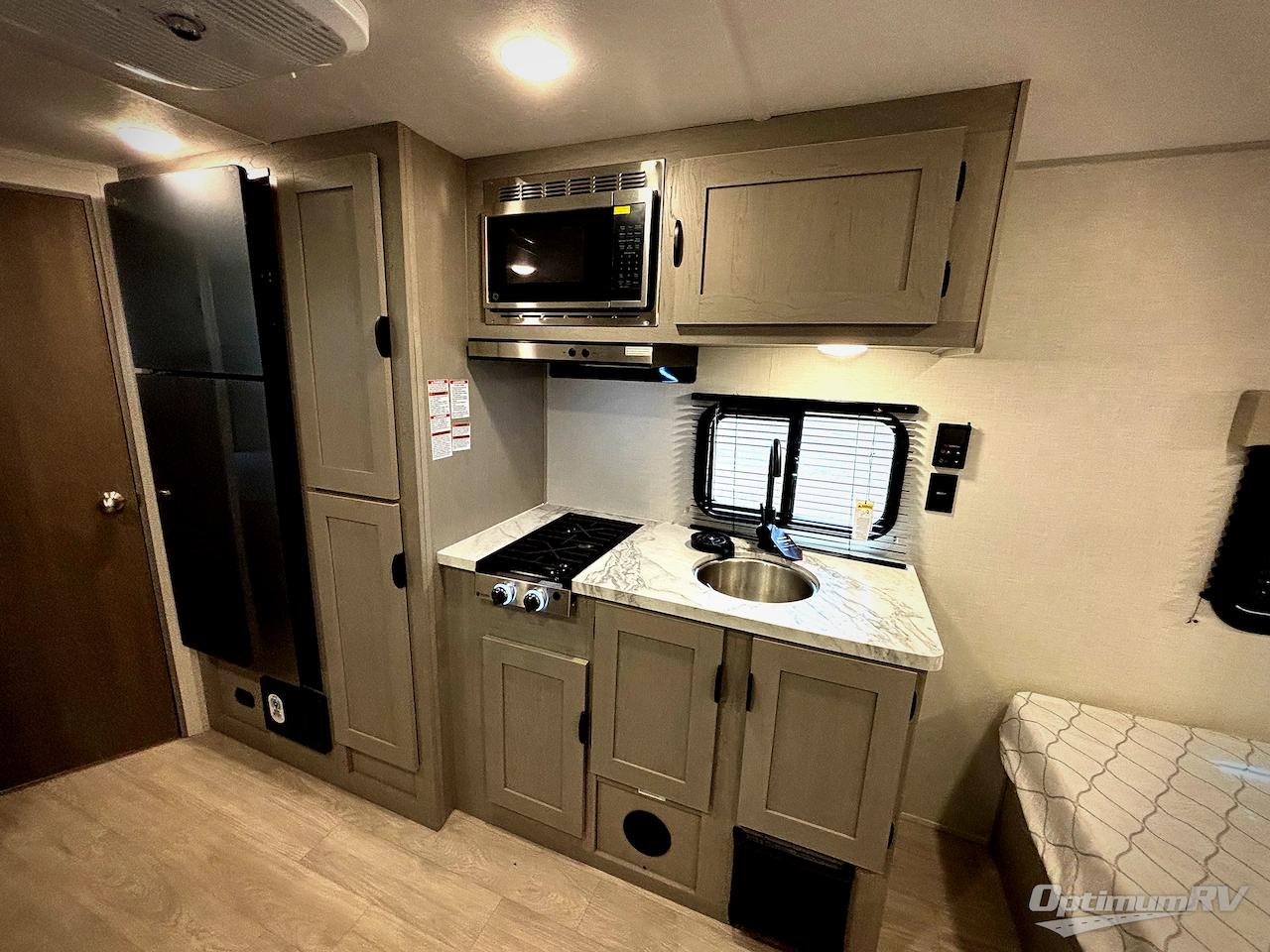 2026 Forest River Viking 4K Series 18BH Photo 9