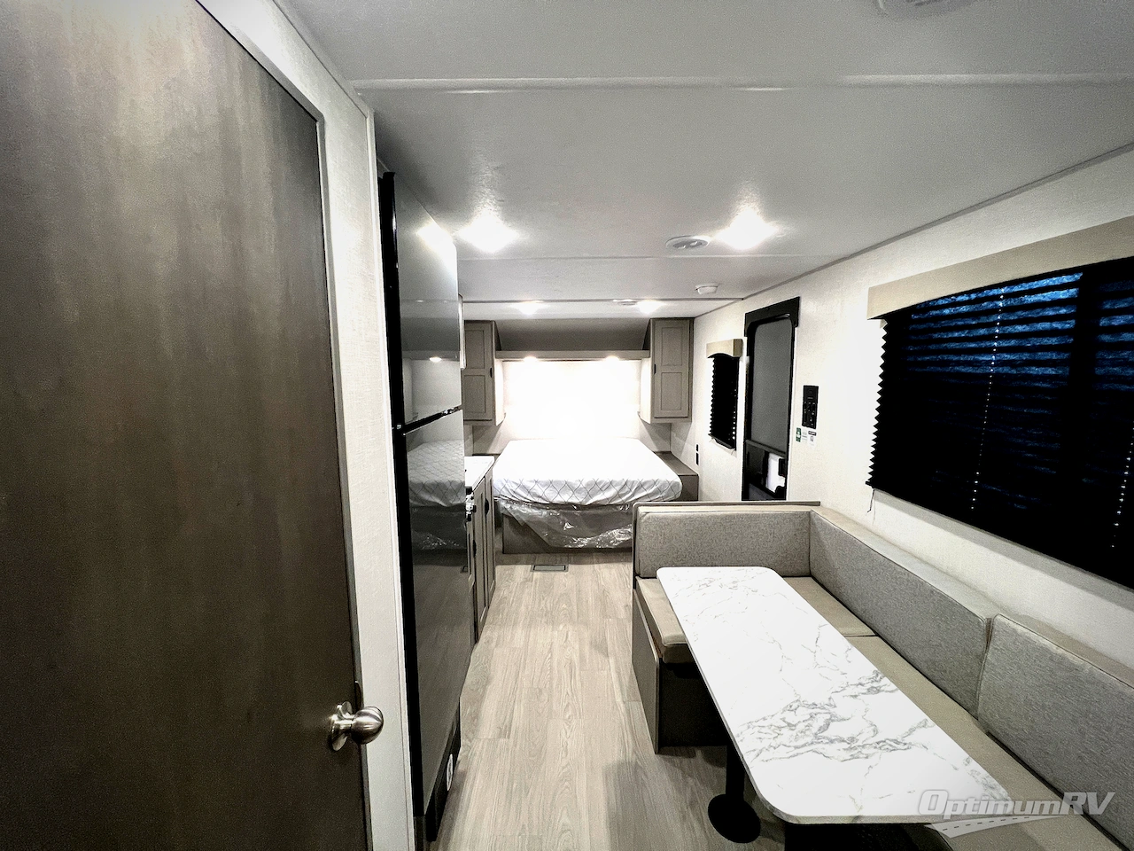 2026 Forest River Viking 5K Series 25QBH Photo 5