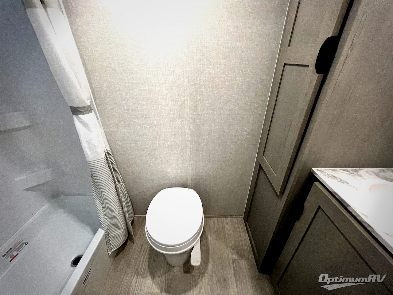 2026 Forest River Viking 5K Series 25QBH Photo 12