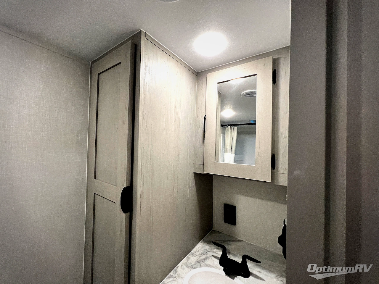 2026 Forest River Viking 5K Series 25QBH Photo 13