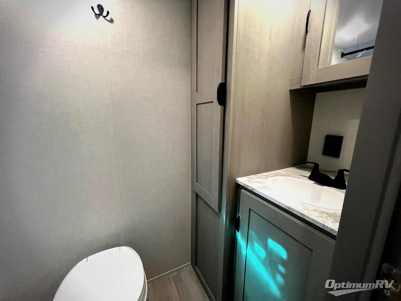 2026 Forest River Viking 5K Series 25QBH Photo 29