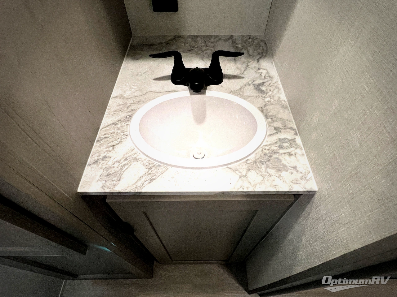 2026 Forest River Viking 5K Series 25QBH Photo 31