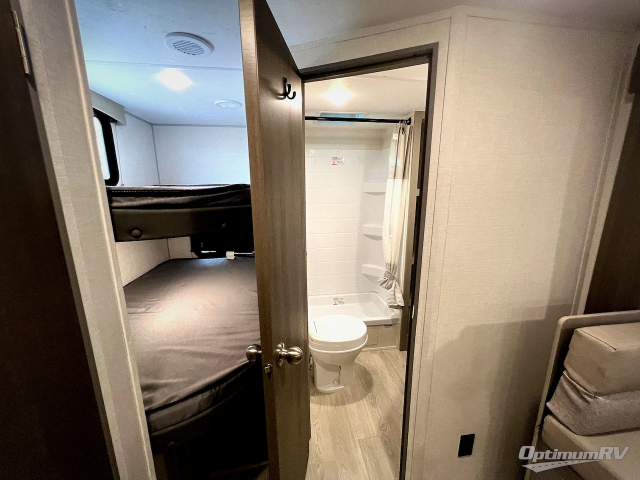 2026 Forest River Viking 6K Series 262DBS Photo 17