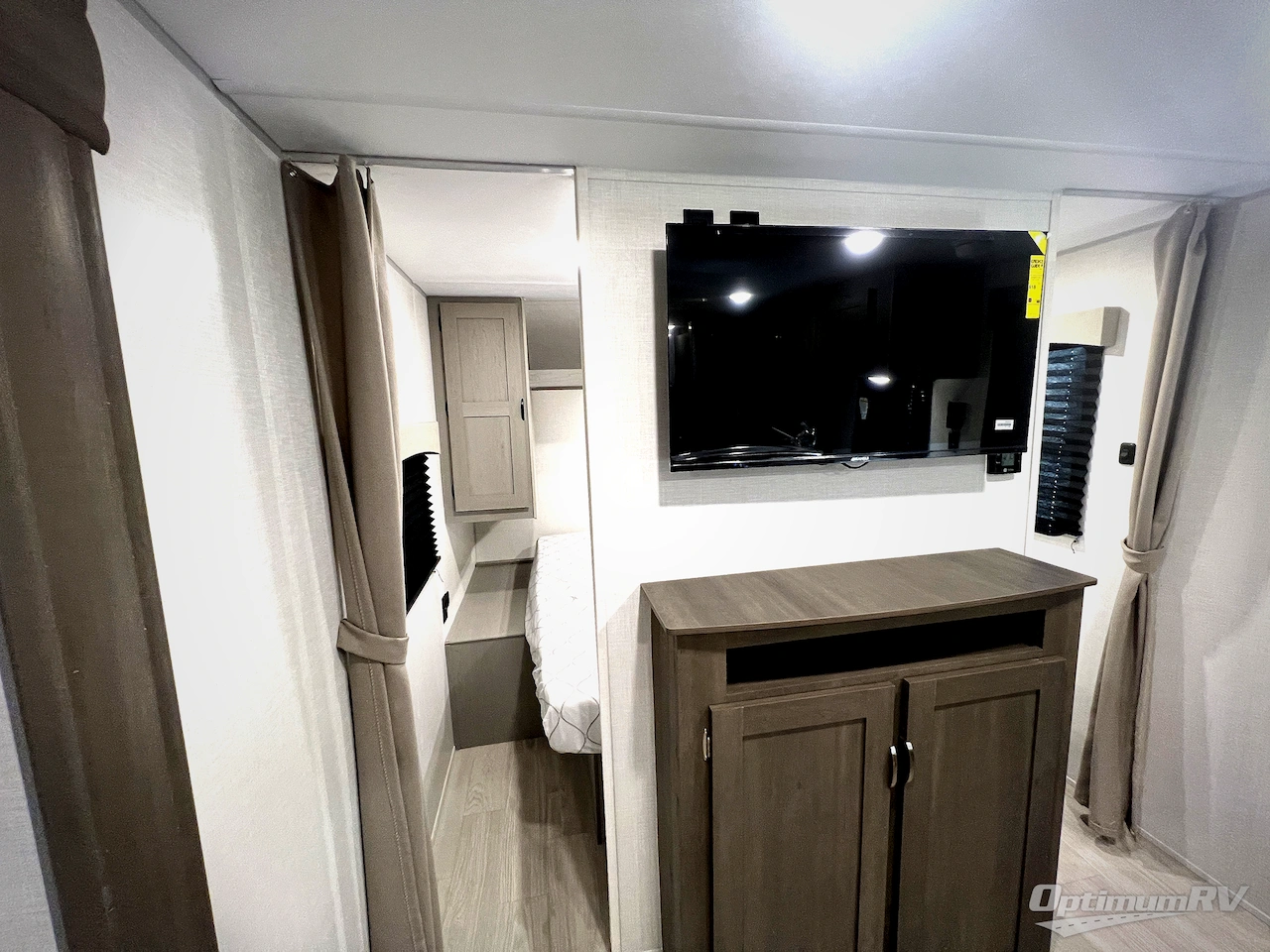 2026 Forest River Viking 6K Series 262DBS Photo 36