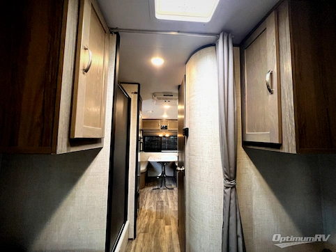 2023 Gulf Stream Vista Cruiser 19TWD RV Photo 2