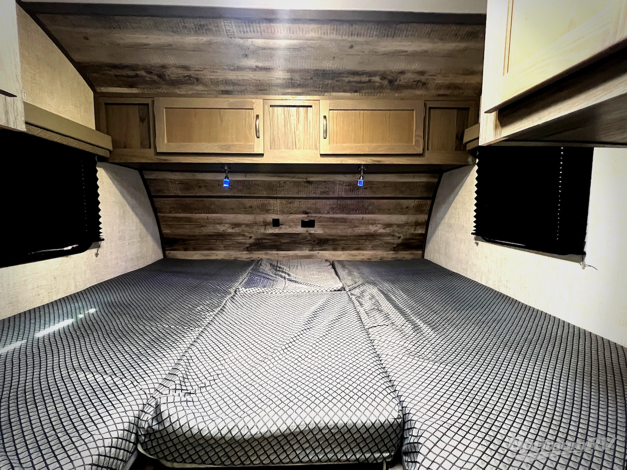 2023 Gulf Stream Vista Cruiser 19TWD Photo 12