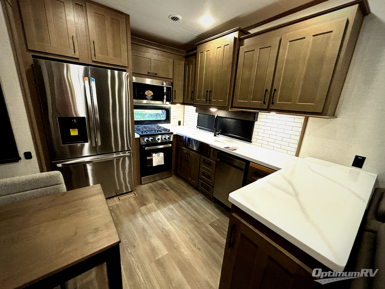 2025 KZ Durango Gold 391RKF Photo 6
