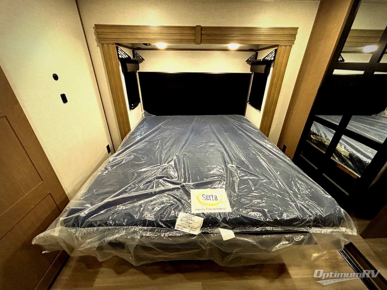 2025 KZ Durango Gold 391RKF Photo 9