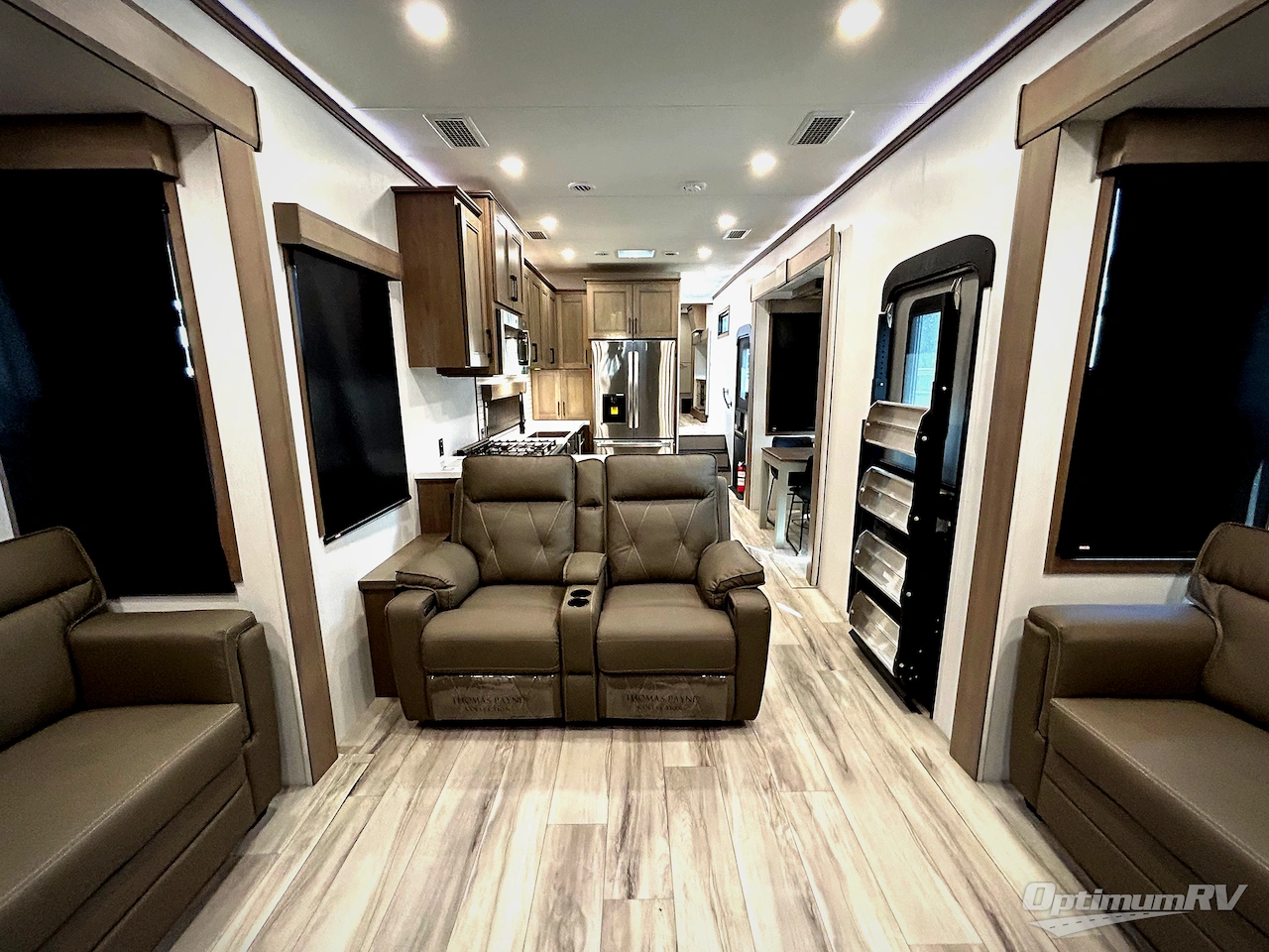 2026 KZ Durango Gold 393MKF Photo 5