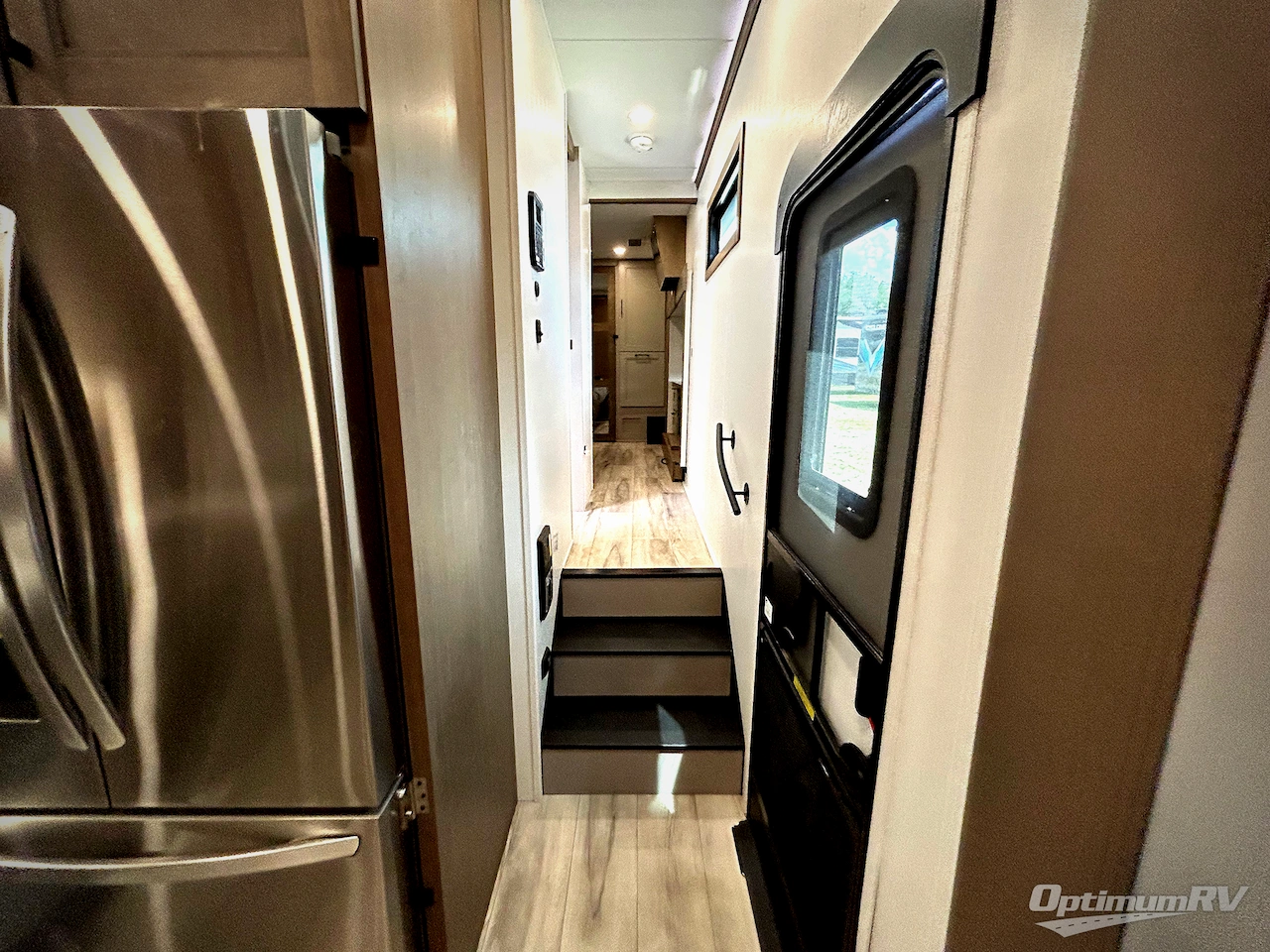 2026 KZ Durango Gold 393MKF Photo 7