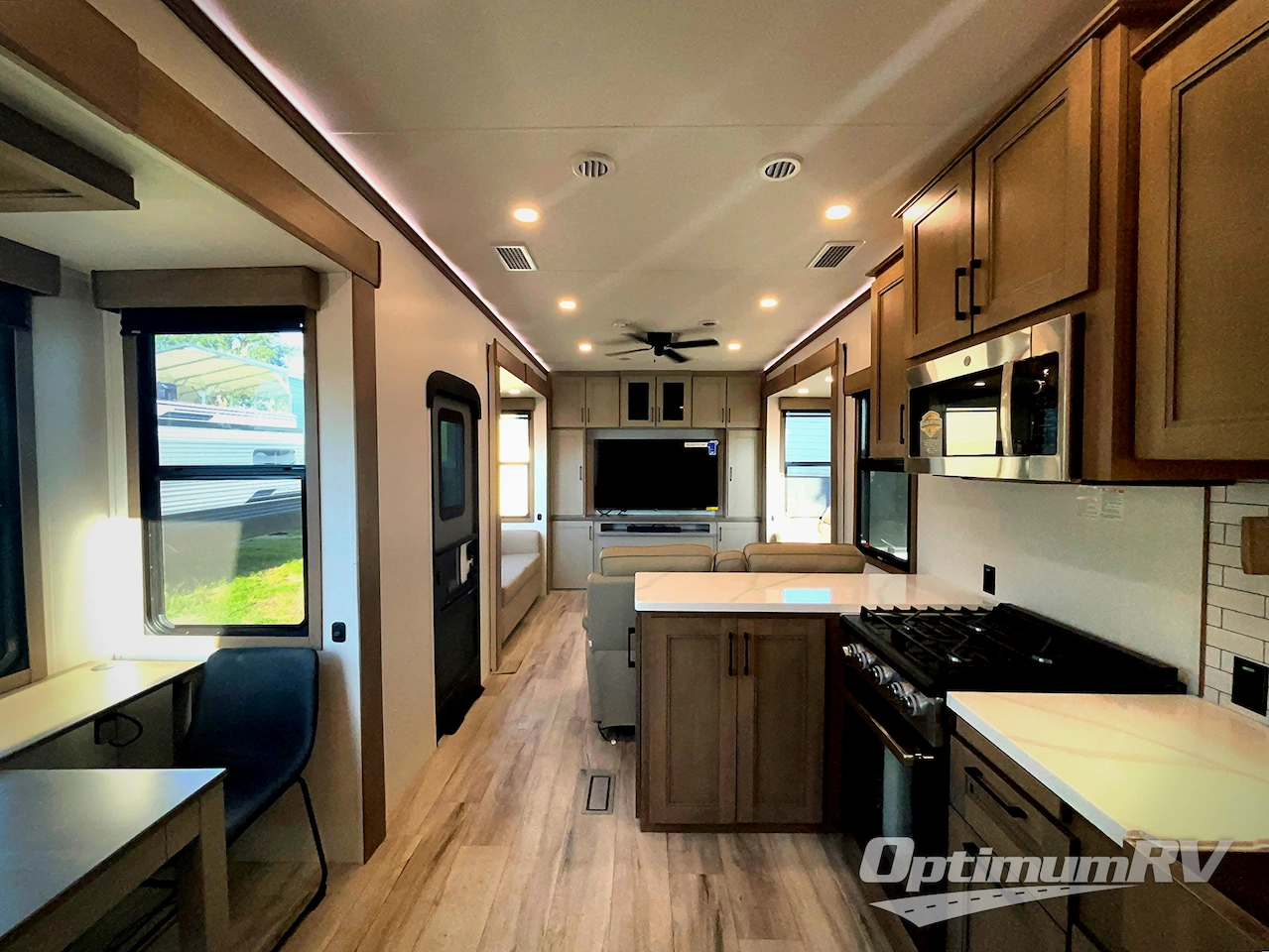 2026 KZ Durango Gold 393MKF Photo 3