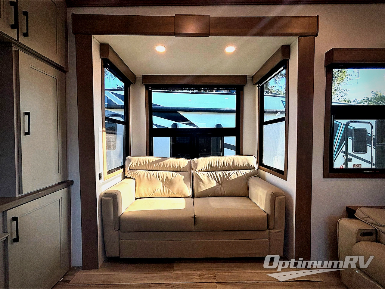 2026 KZ Durango Gold 393MKF Photo 7