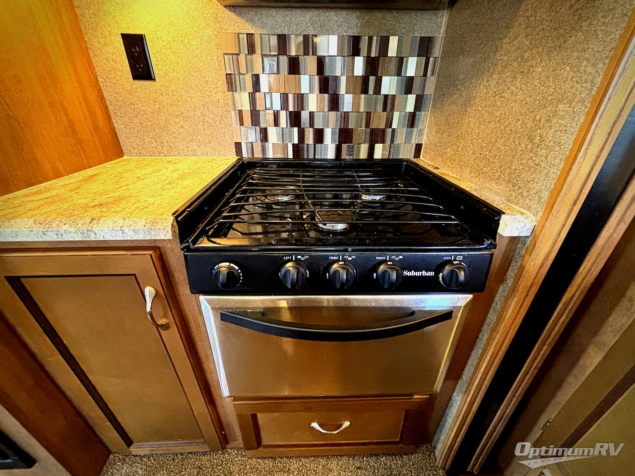 2017 Coachmen Catalina Legacy 333RETS Photo 11