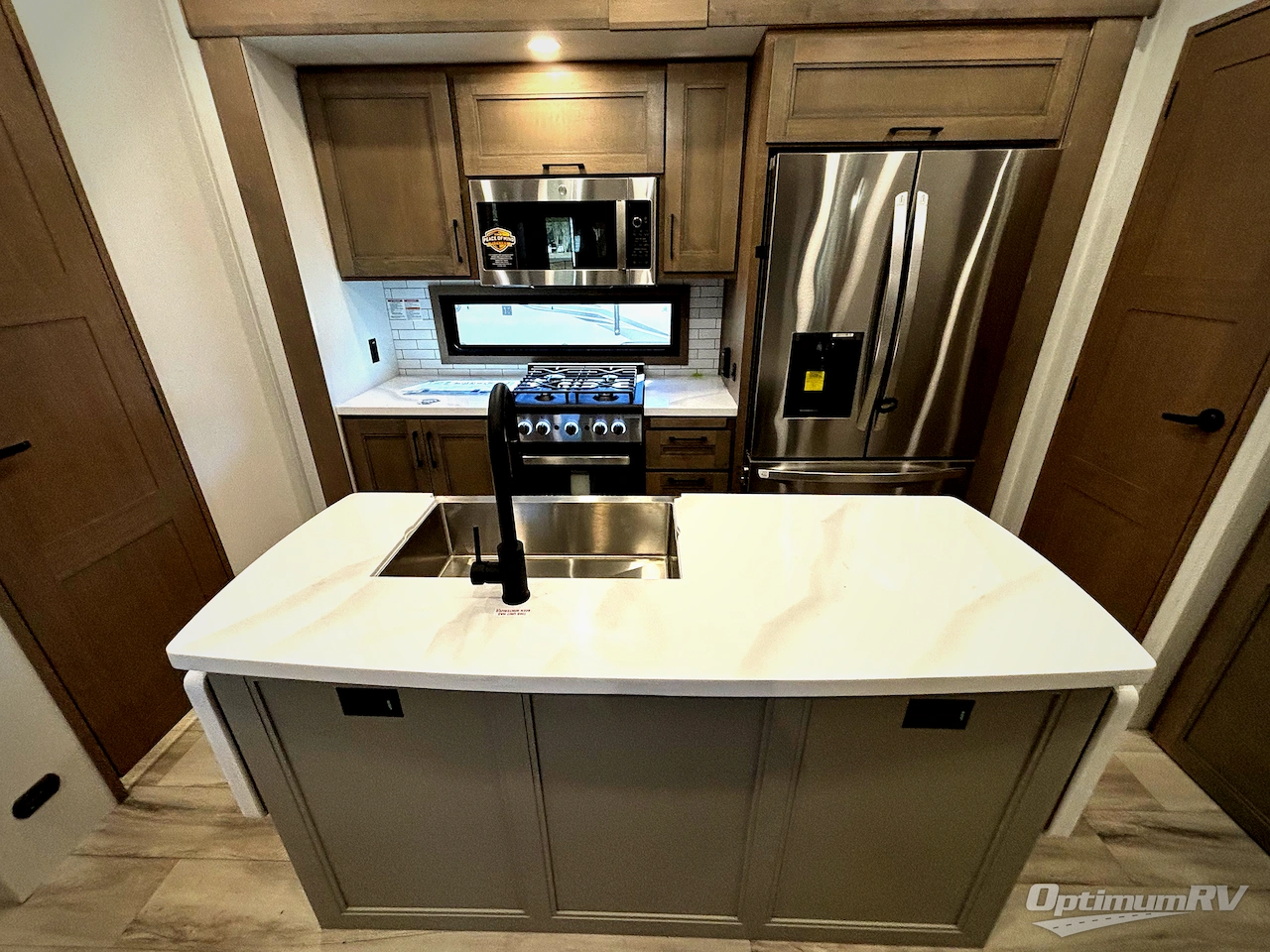 2026 KZ Durango Gold G388FLS Photo 6