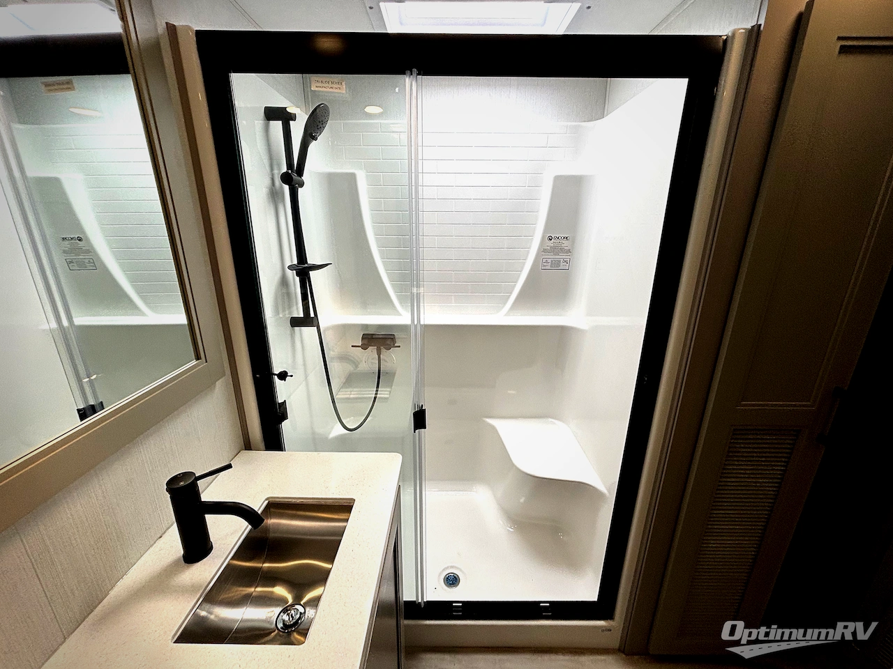 2026 KZ Durango Gold G388FLS Photo 27