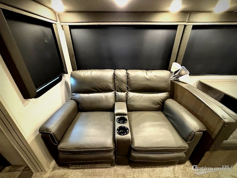 2021 Keystone Cougar Half-Ton 31MBS RV Photo 4