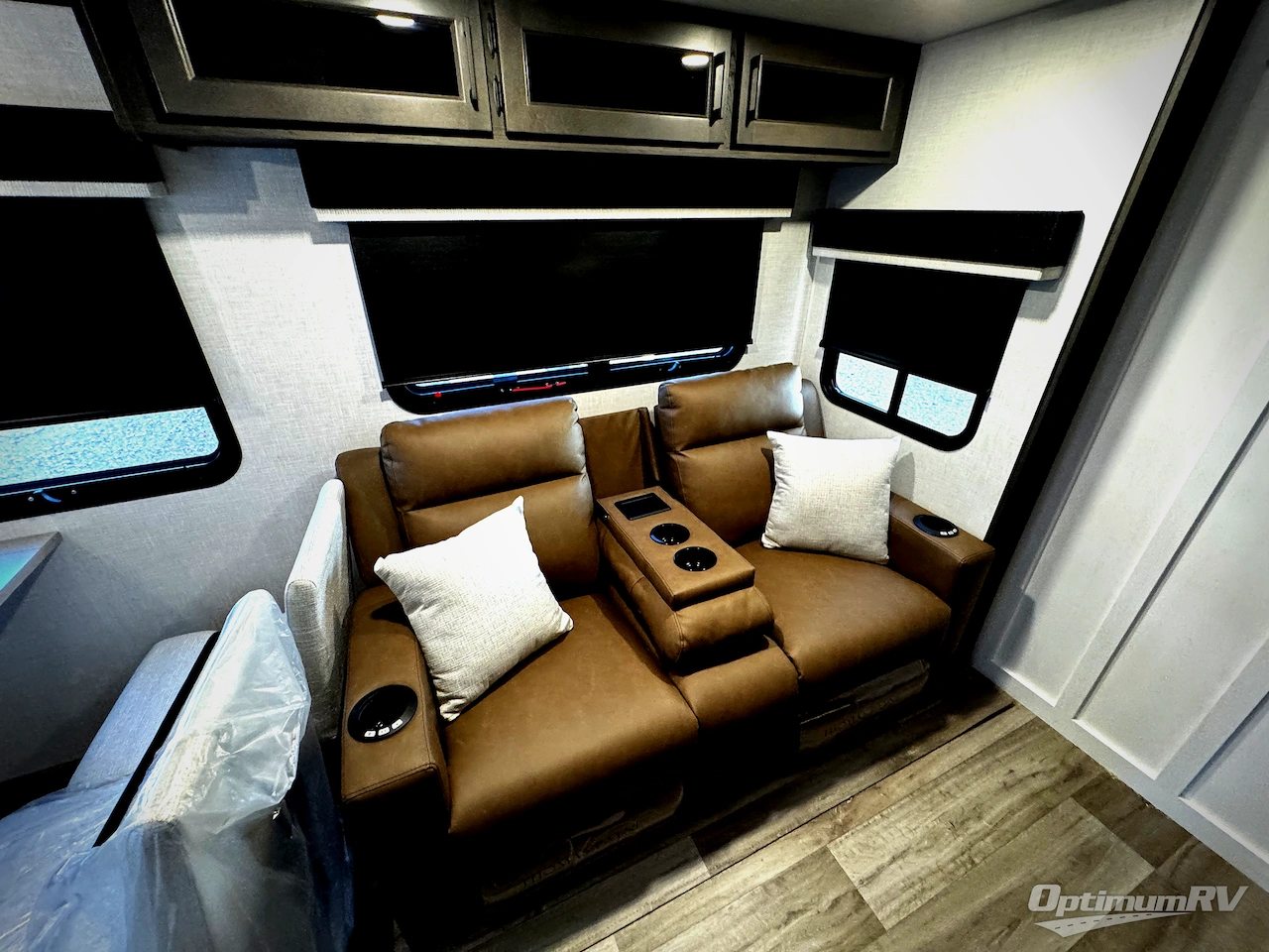 2026 Venture SportTrek Touring Edition STTF354VBH Photo 11