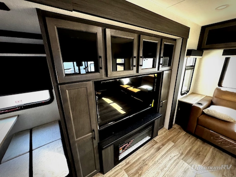 2026 Venture SportTrek Touring Edition STT343VIK RV Photo 2