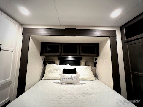 2026 Venture SportTrek Touring Edition STT336VRK RV Photo 4