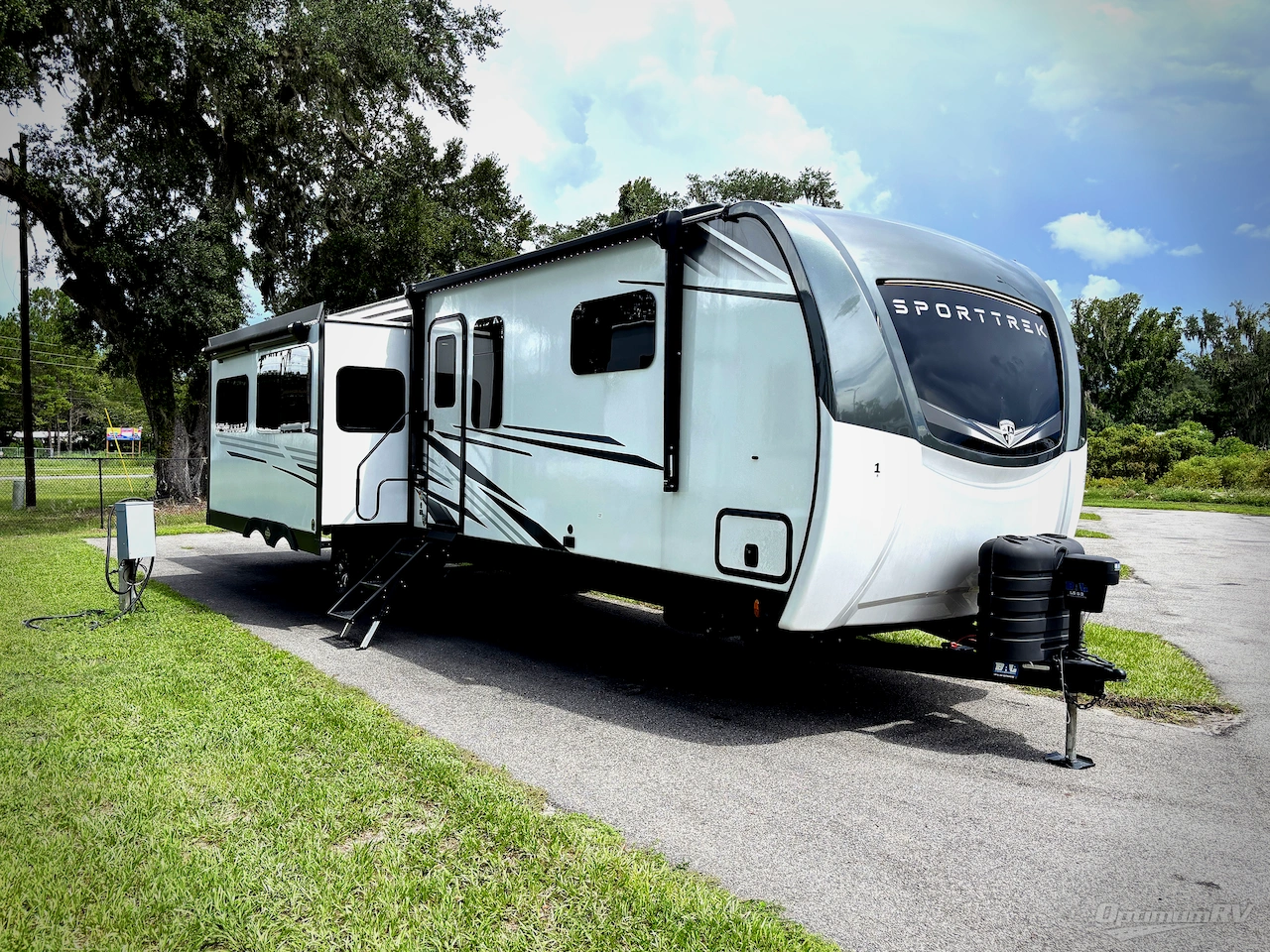 2026 Venture SportTrek Touring Edition STT343VIB Photo 1