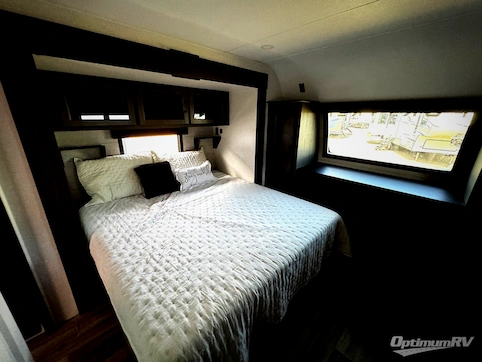 2026 Venture SportTrek Touring Edition STT343VBH RV Photo 4