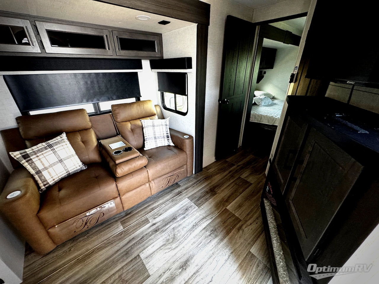 2026 Venture SportTrek Touring Edition STT343VBH Photo 2