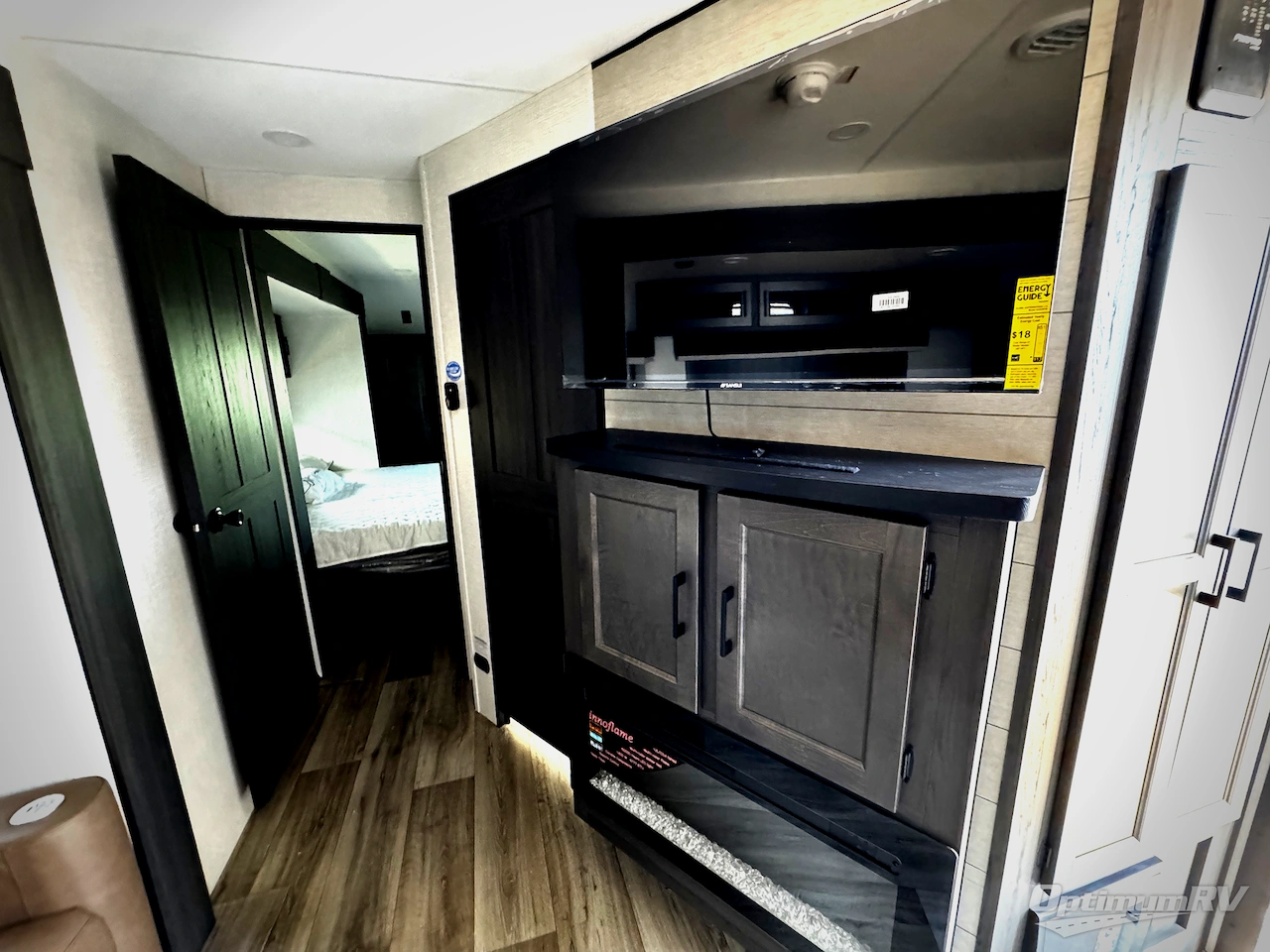 2026 Venture SportTrek Touring Edition STT343VBH Photo 6