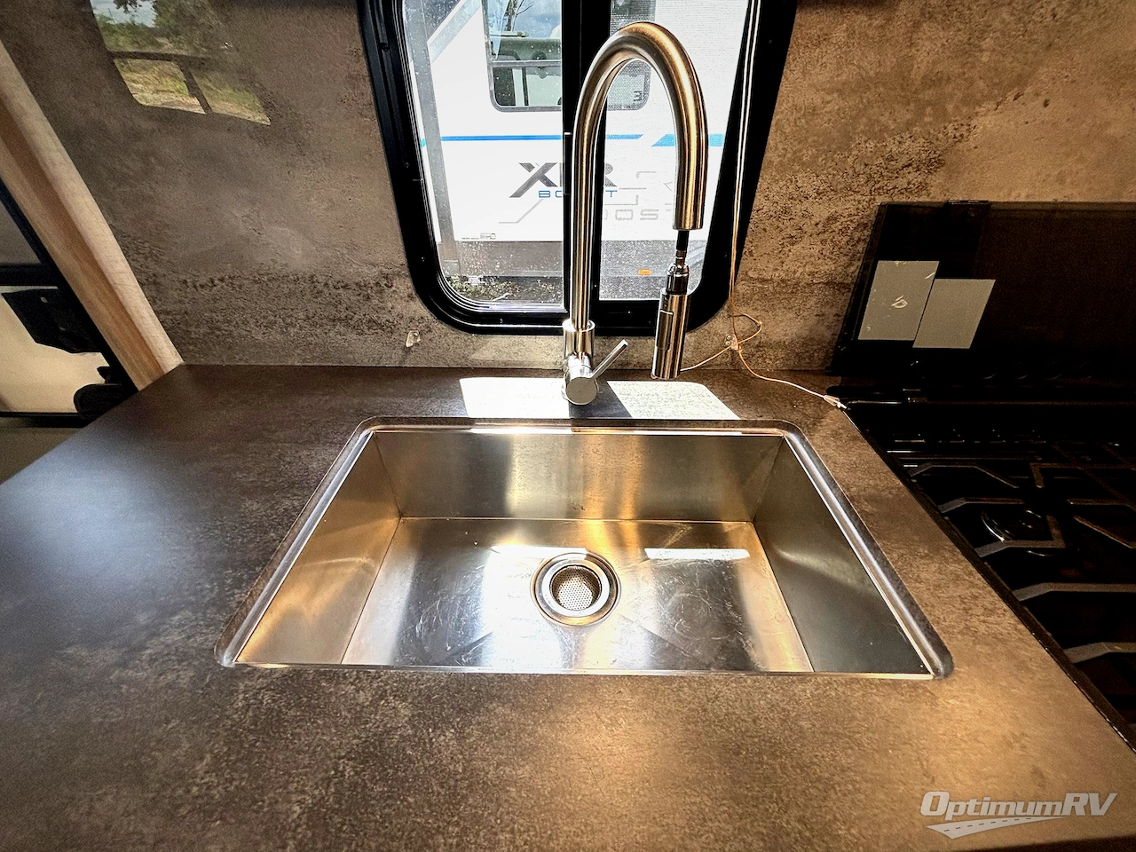 2022 Winnebago Towables Micro Minnie FLX 2306BHS Photo 14