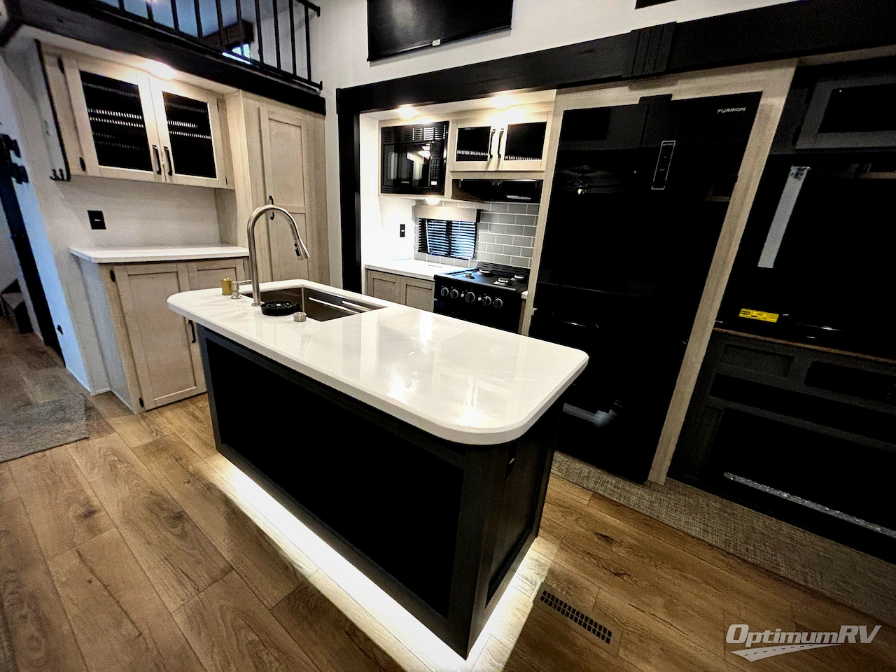 2026 Forest River Puma Vista 402LFT Photo 9