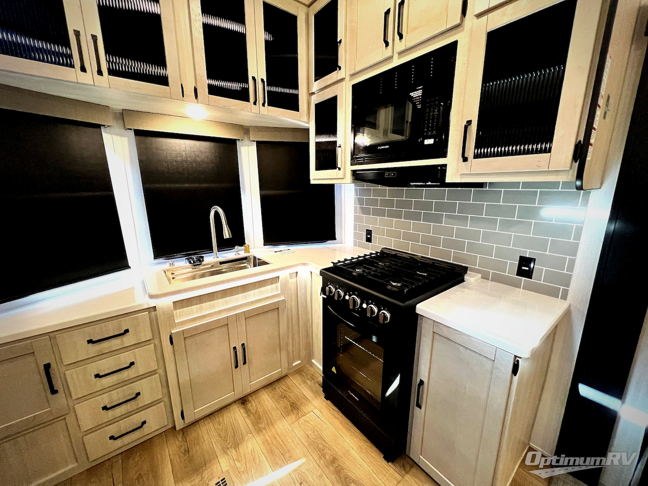 2026 Forest River Puma Vista 403LFT Photo 6