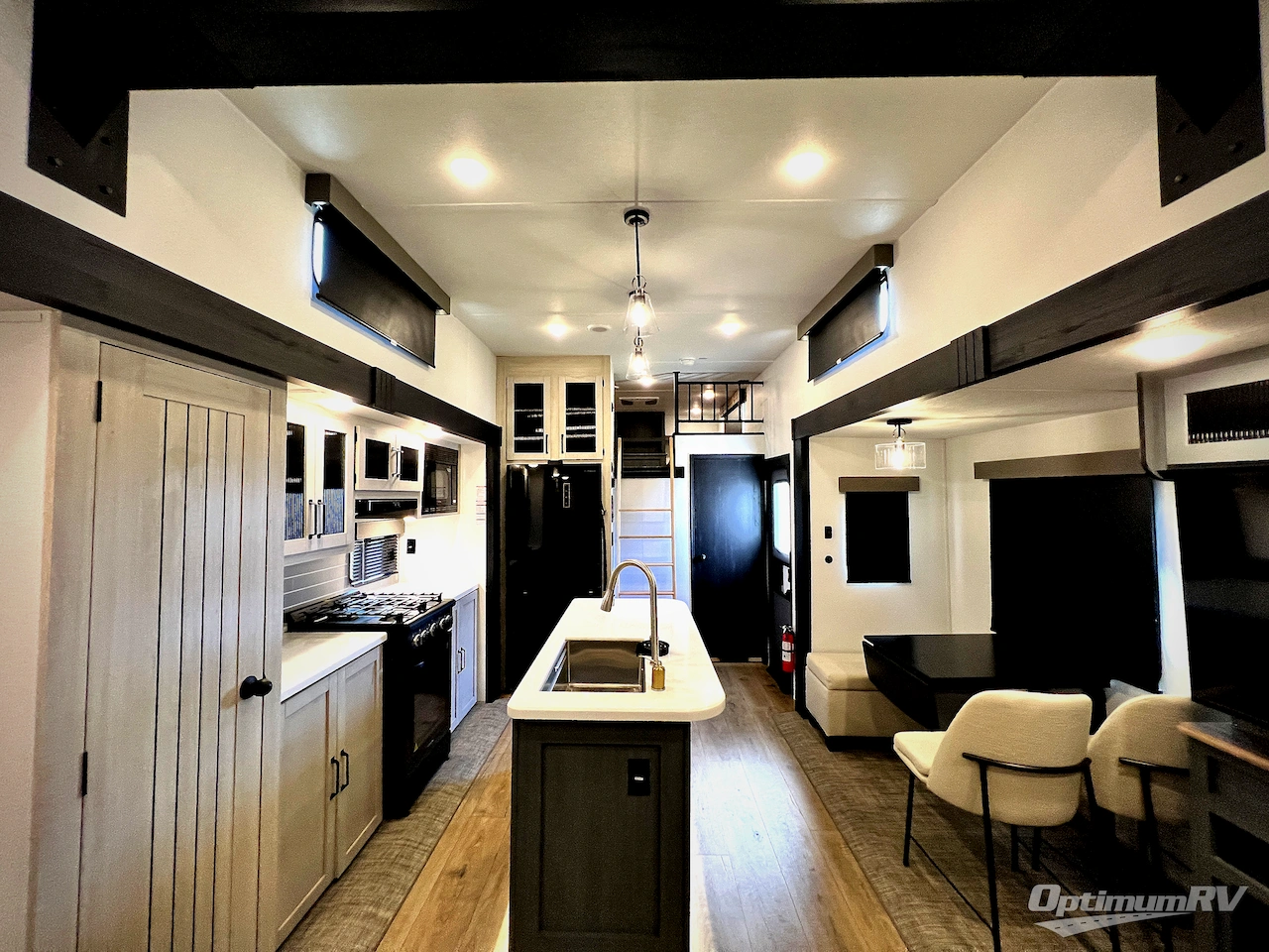 2026 Forest River Puma Vista 420LFT Photo 5