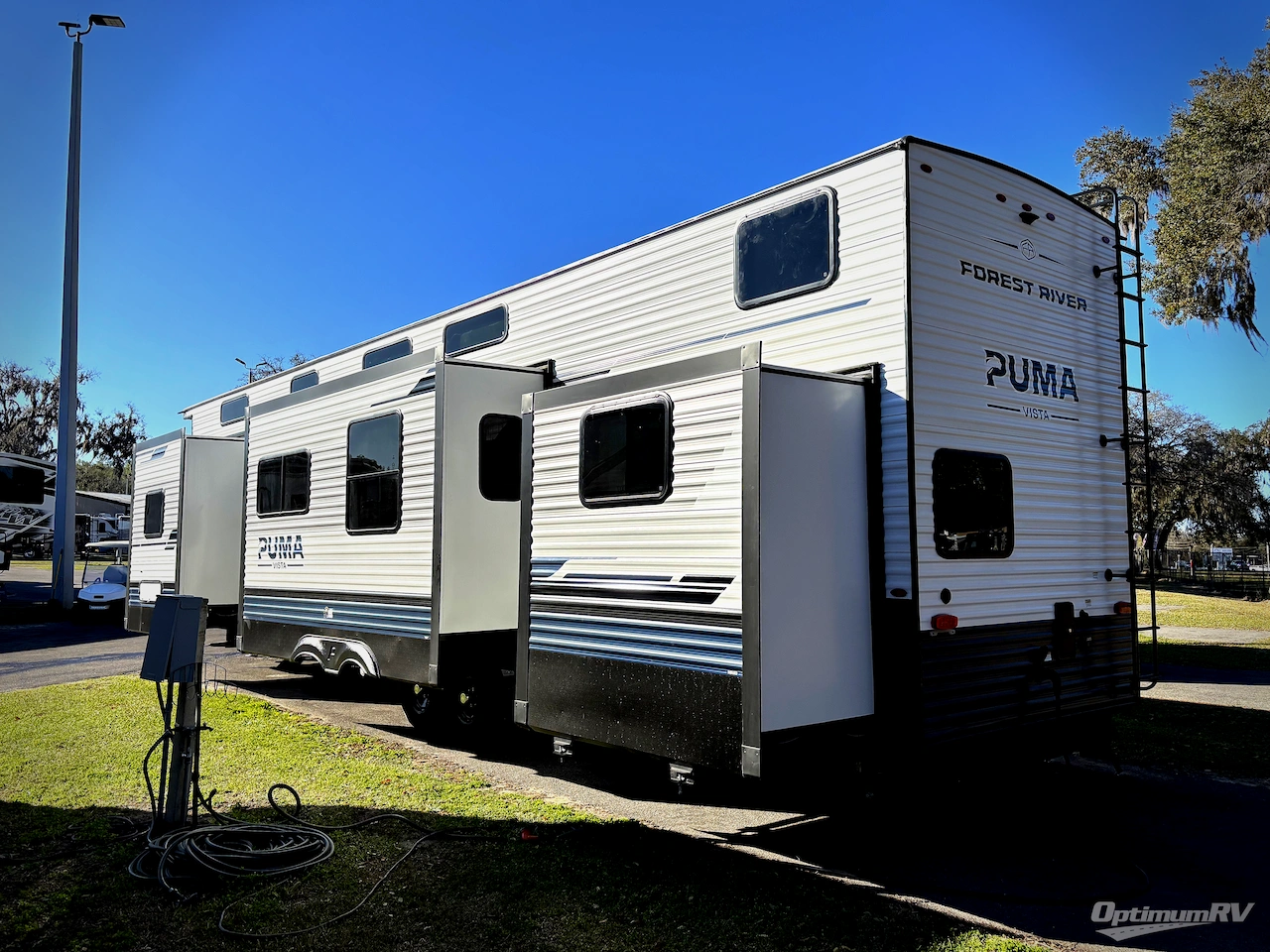 2026 Forest River Puma Vista 403LFT Photo 3