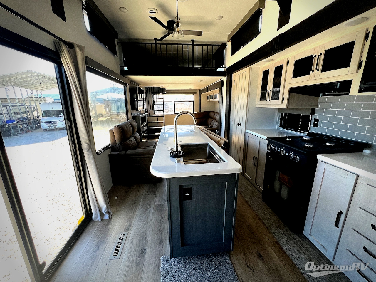 2026 Forest River Puma Vista 423LFT Photo 4