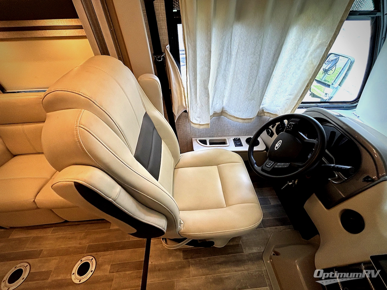 2025 Thor Axis 26.1 Photo 7