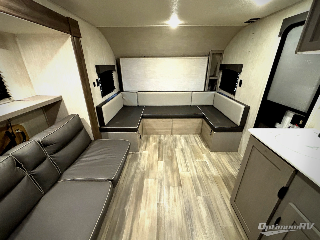 2025 Forest River Viking 4K Series 18DBS Photo 5