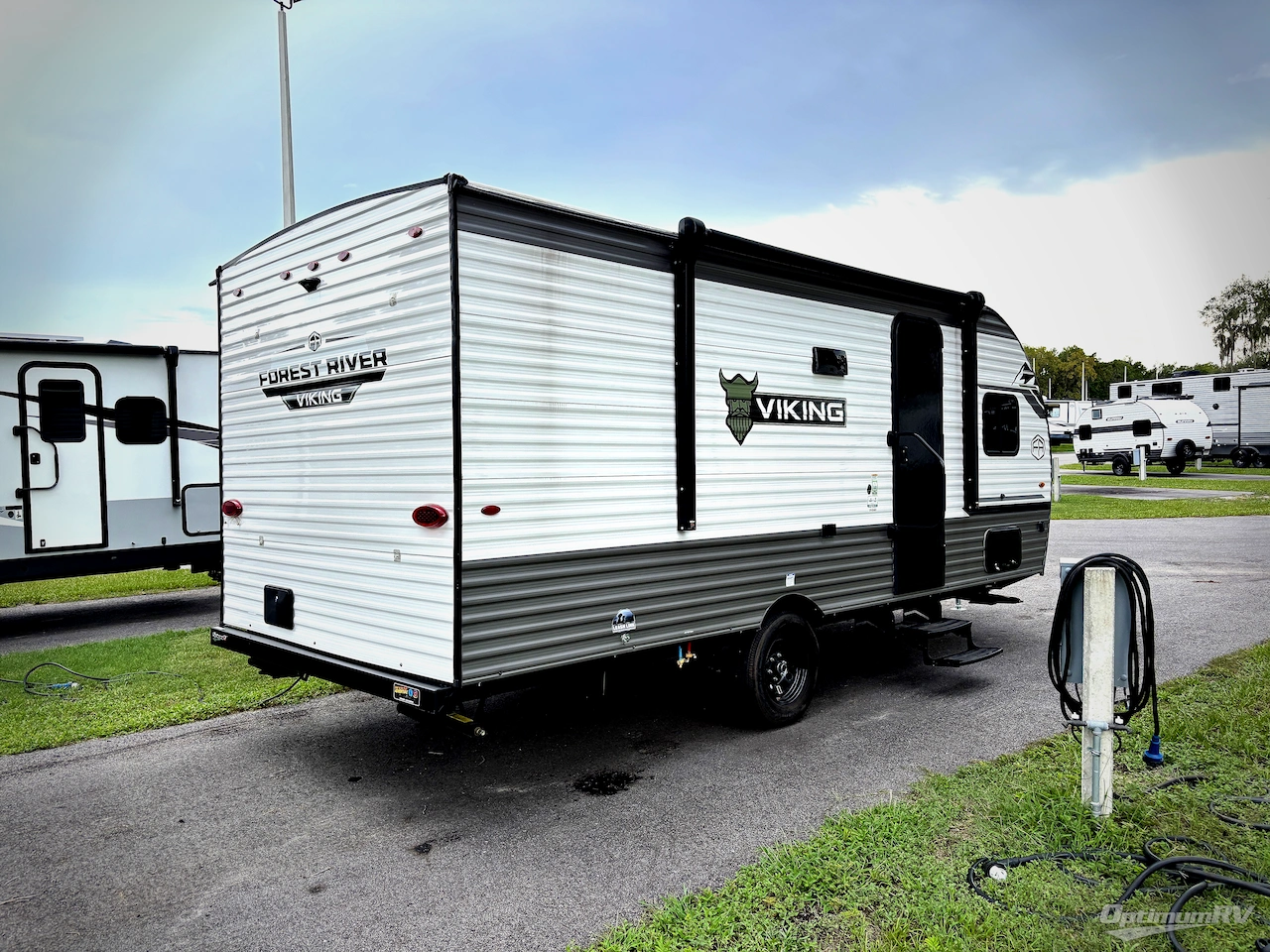 2025 Forest River Viking 4K Series 18DBS Photo 2