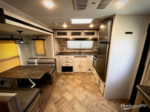 2021 Palomino Puma 26FKDS RV Photo 2