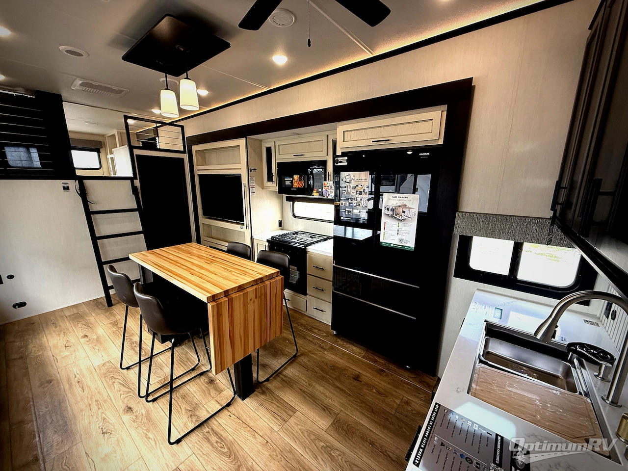 2026 Forest River Cherokee Sabre 36DBB Photo 4