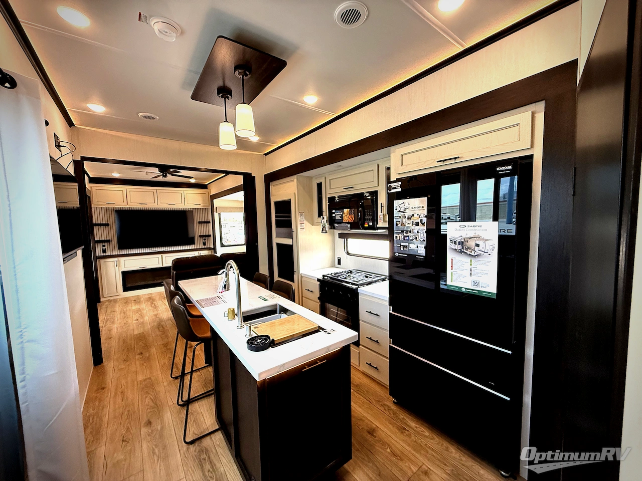 2026 Forest River Cherokee Sabre 38RVHUNTER Photo 6