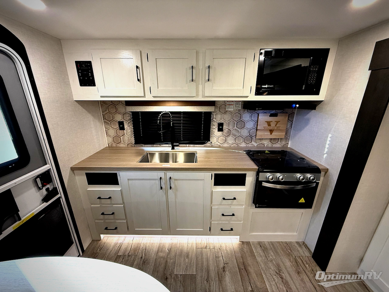 2026 Venture Sienna SA231VRK Photo 6