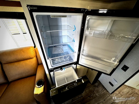 2026 Venture Sienna SA241VRD RV Photo 4