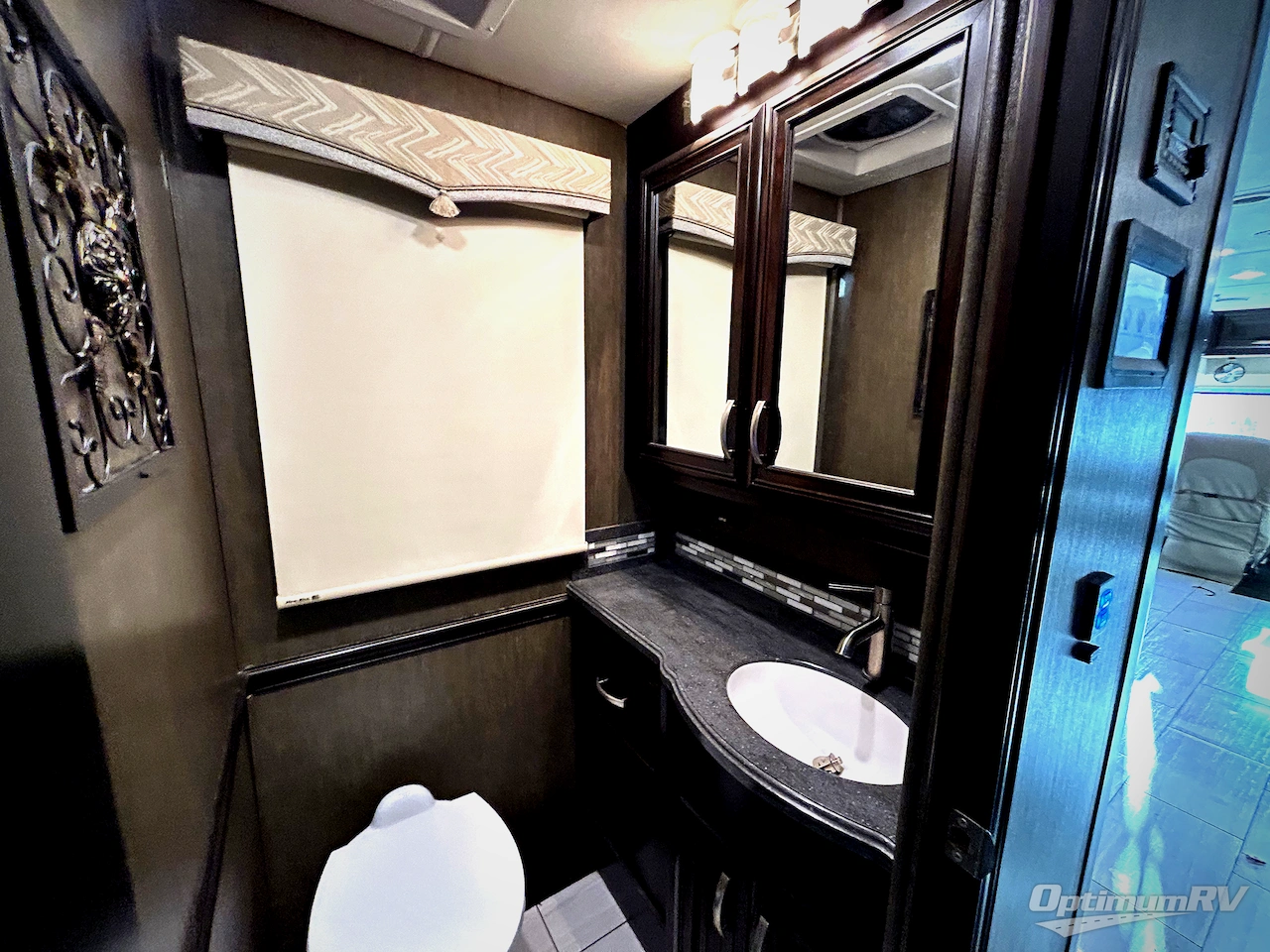 2018 Forest River Berkshire XL 40C Photo 18
