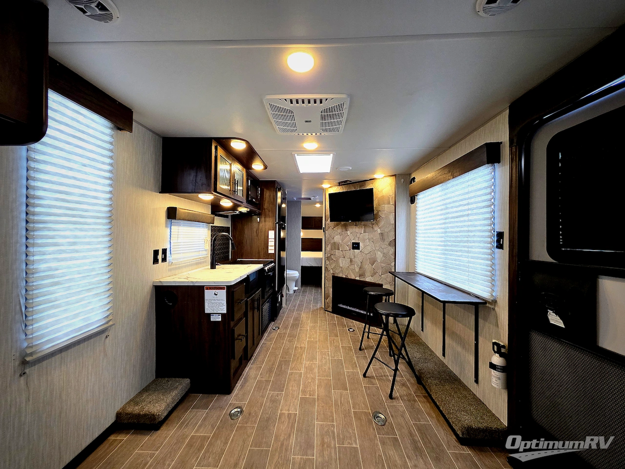2021 Forest River Cherokee Grey Wolf 26MBRR Photo 6