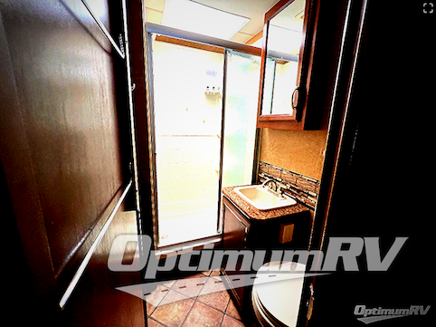2014 Thor Chateau 26A RV Photo 4