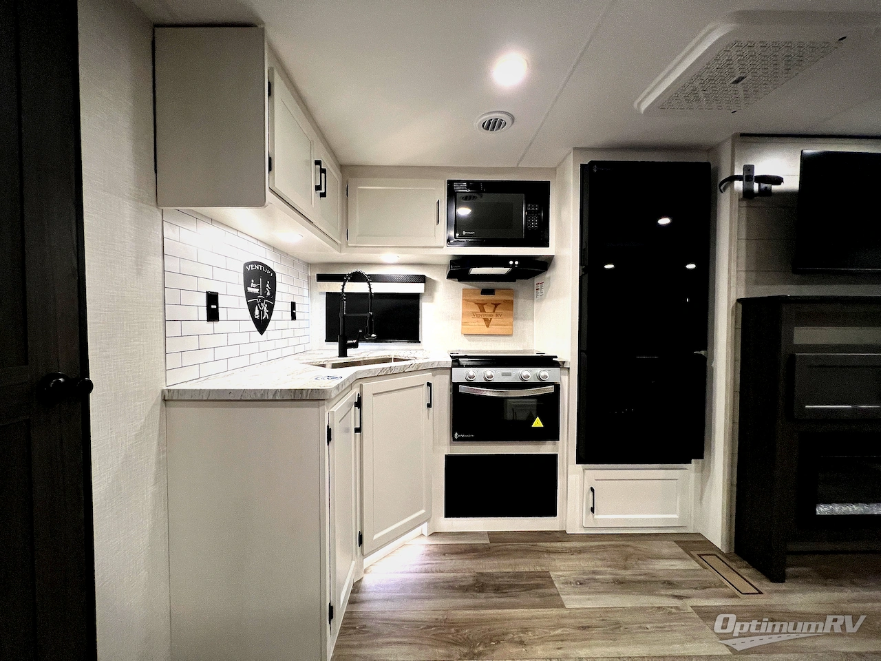 2026 Venture Stratus SR261VRB Photo 5