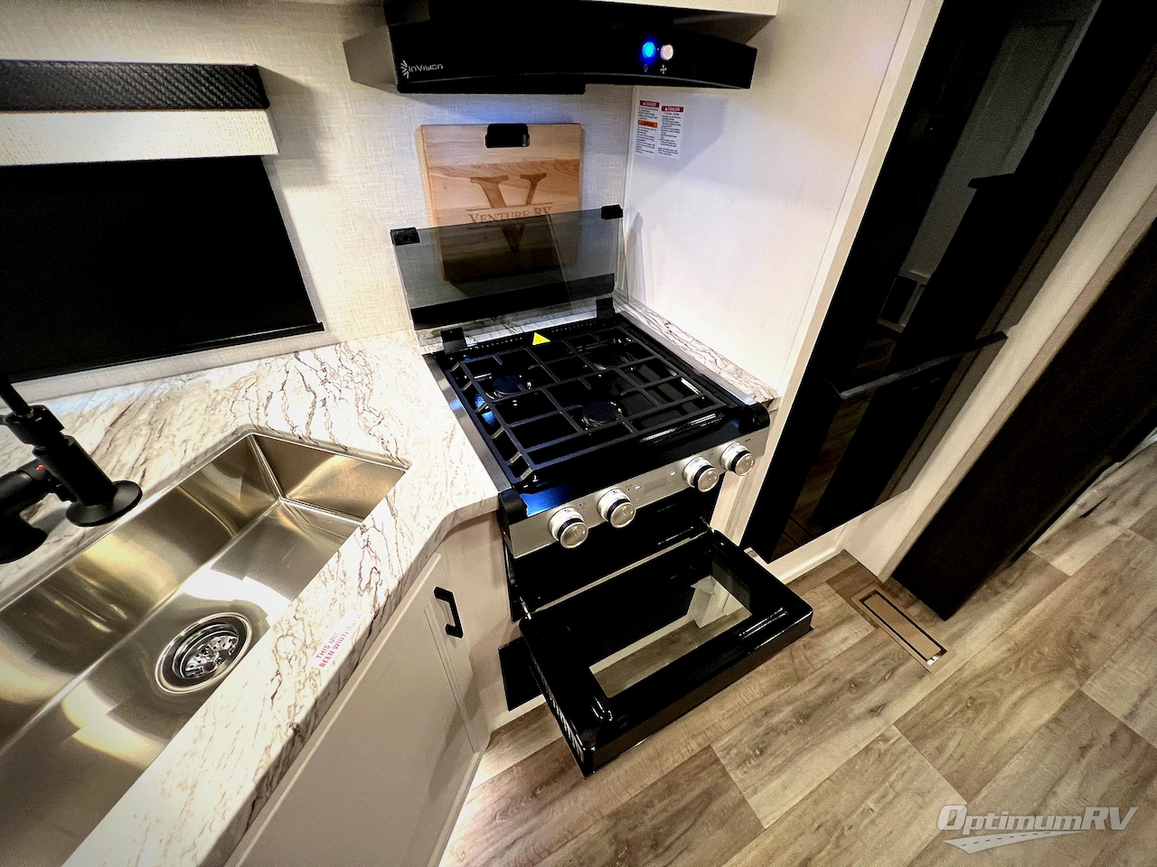 2026 Venture Stratus SR261VRB Photo 7